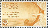 Angelo che suona arpa, giallo arancio.