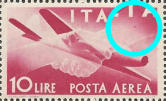  " punto rosso sul polso di DX sotto la seconda i di Italia "
