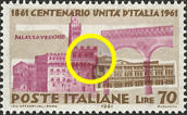 “ punto bianco sul palazzo vecchio a destra “
