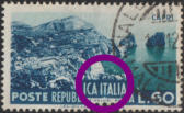 “ riquadro inferiore intaccato sotto la T di ITALIANA “ 